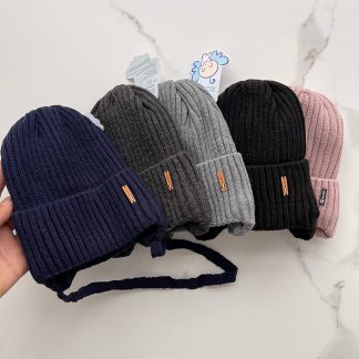 В'язана Шапка